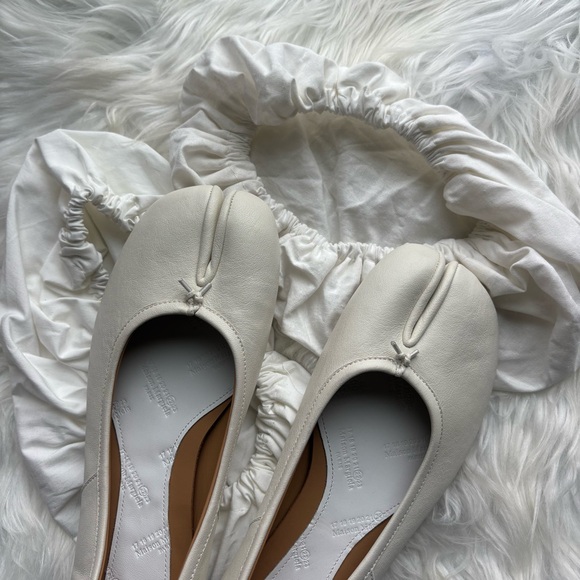 Brand NEW Maison Margiela Cream Leather Ballet Flats - Picture 4 of 4